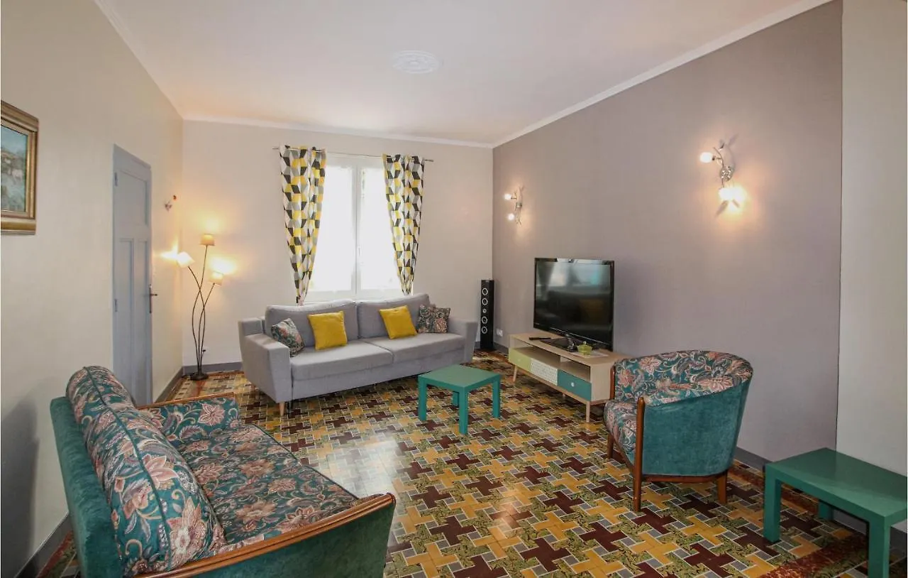 Holiday home Stunning Home In Verquieres With Wifi